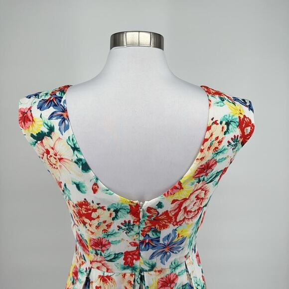 MinkPink Womens White Floral Fit Flare Summer Garden Party Dress Size M - Picture 4 of 13